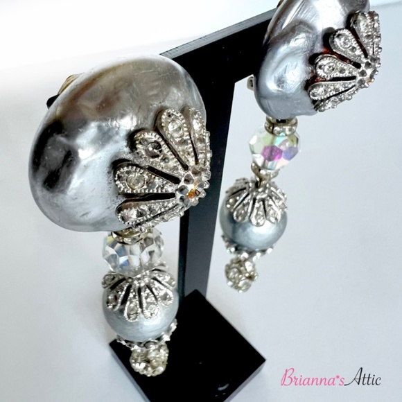 Handmade silver and crystals designer dangling clip on earring - Picture 4 of 8